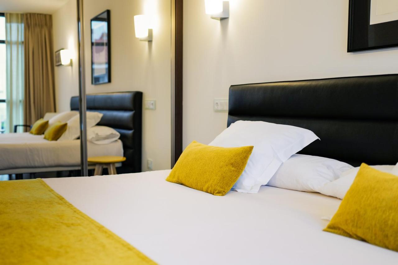 Hotel Villa Rosario Ii, Edificio Moderno ริวาเดเซญา ภายนอก รูปภาพ