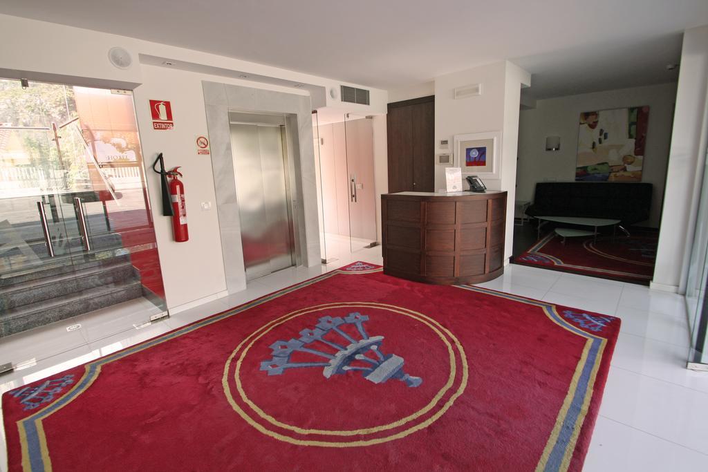 Hotel Villa Rosario Ii, Edificio Moderno ริวาเดเซญา ภายนอก รูปภาพ